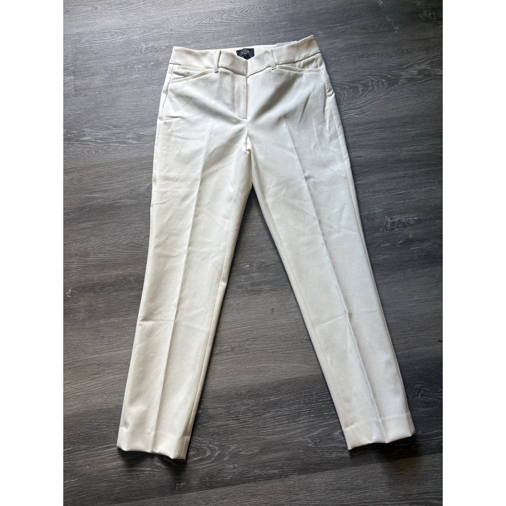 Women's White House Black Market Slim Ankle Textured Ecru Pants Size 2R - NWT